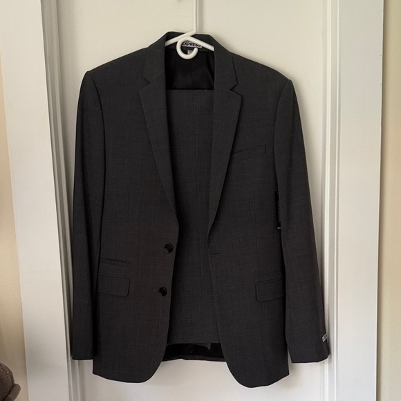 Express Charcoal Men's Suit - Picture 1 of 4